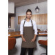 Kurze Latzschürze Basic mit Schnalle und Tasche Modell BLS6 75 x 60 cm hellbraun